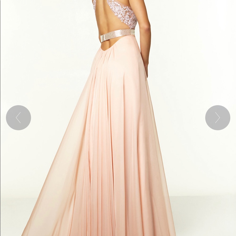 Long V-neck lace gown by Mori Lee - Picture 5 of 5